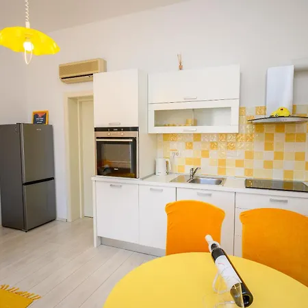 Apartamento Franco Selce